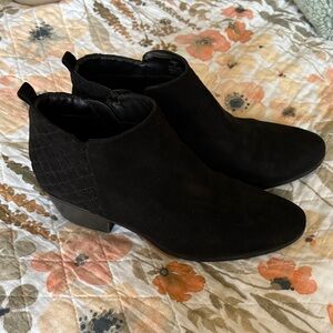 Style & Co. Black Quilted Ankle Booties